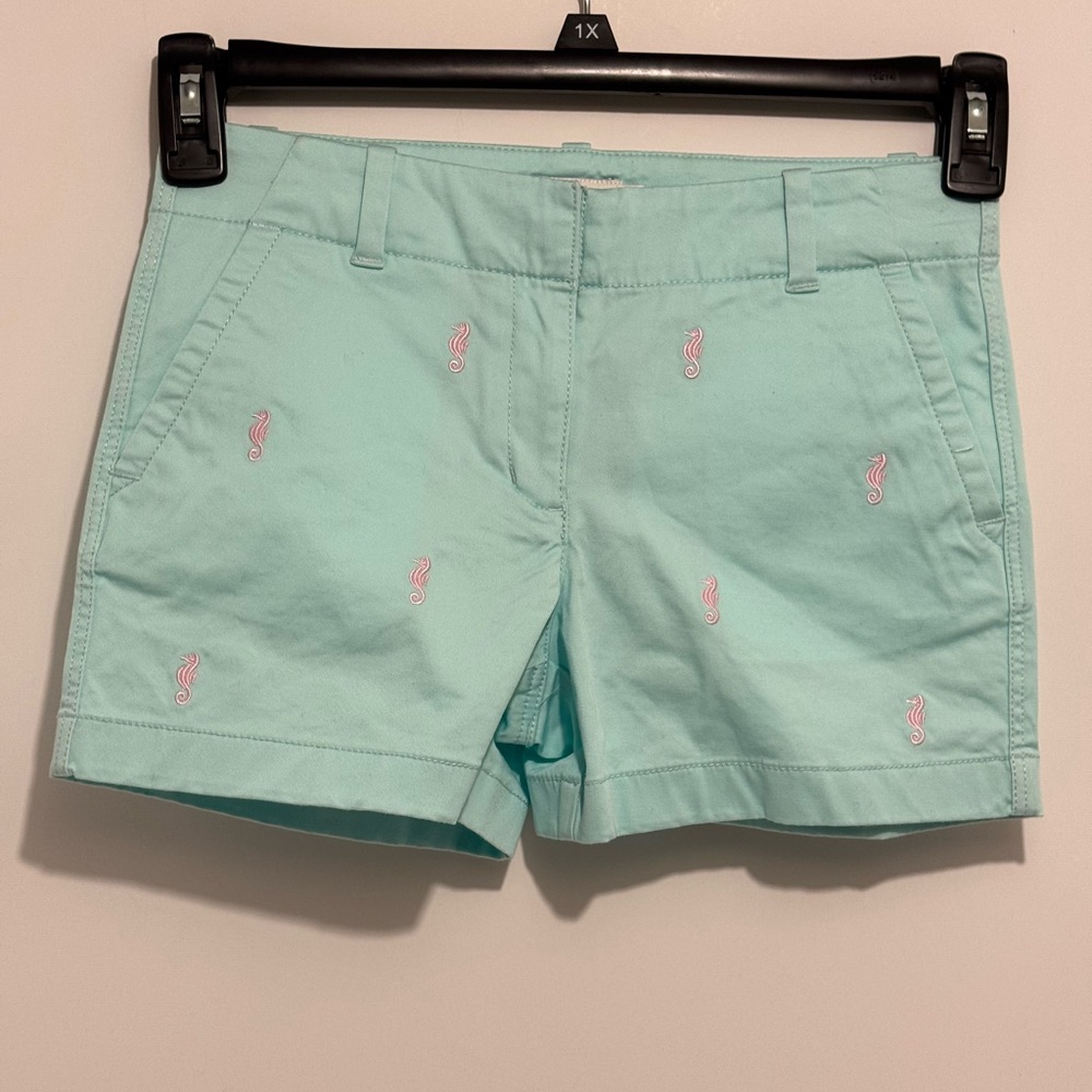 Vineyard Vines Girls Sea Horse Embroidered Boulevard Shorts Size 10 Pastel blue